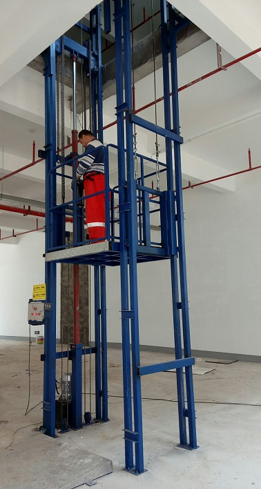 湖南榮洲機械設備有限公司,移動式升降平臺價格,湖南升降貨梯,塑料托盤批發,固定式升降平臺,曲臂式升降平臺,汽車尾板,全電動叉車 湖南榮洲機械設備有限公司,移動式升降平臺價格,湖南升降貨梯,塑料托盤批發,固定式升降平臺,曲臂式升降平臺,汽車尾板,全電動叉車